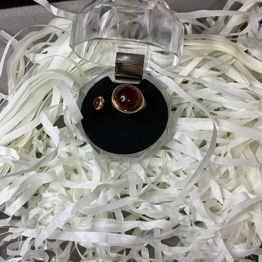 Elegant Gold and Red Stone Ring Set